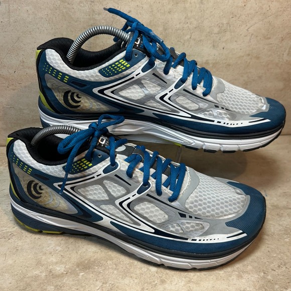 Topo Athletic Magnifly Mens Running Shoes Grey Silver Blue 5mm Drop Size 9.5
